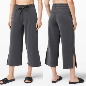 Lululemon | Soft Ambitions High Rise Crop